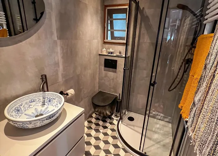 Chalet Boshuisjes Veluwe Olijfje Met Omheinde Tuin