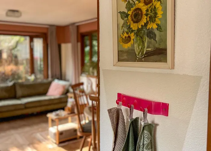 Boshuisjes Veluwe Olijfje Met Omheinde Tuin Chalet Putten