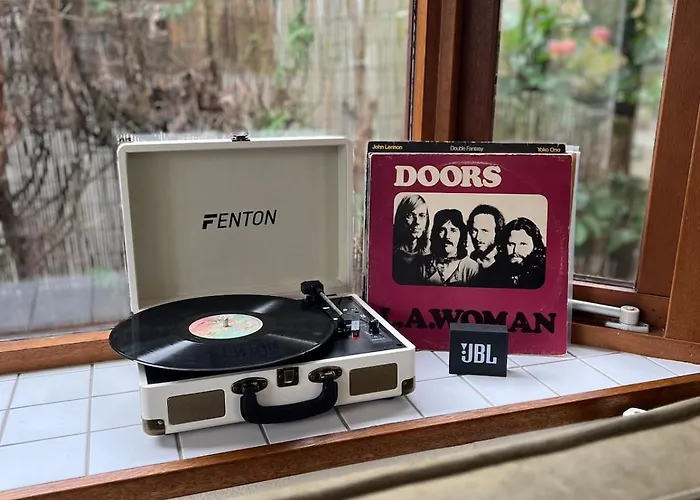 Uniek Boshuisje Olijfje Met Omheinde Tuin Op Loopafstand Veluwse Bos * Пюттен