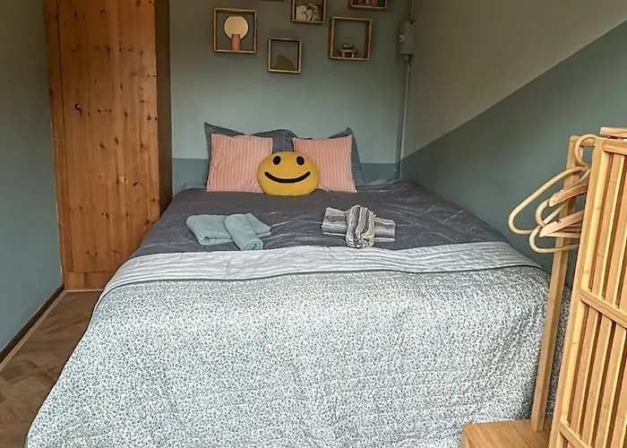 Boshuisjes Veluwe Olijfje Met Omheinde Tuin Putten